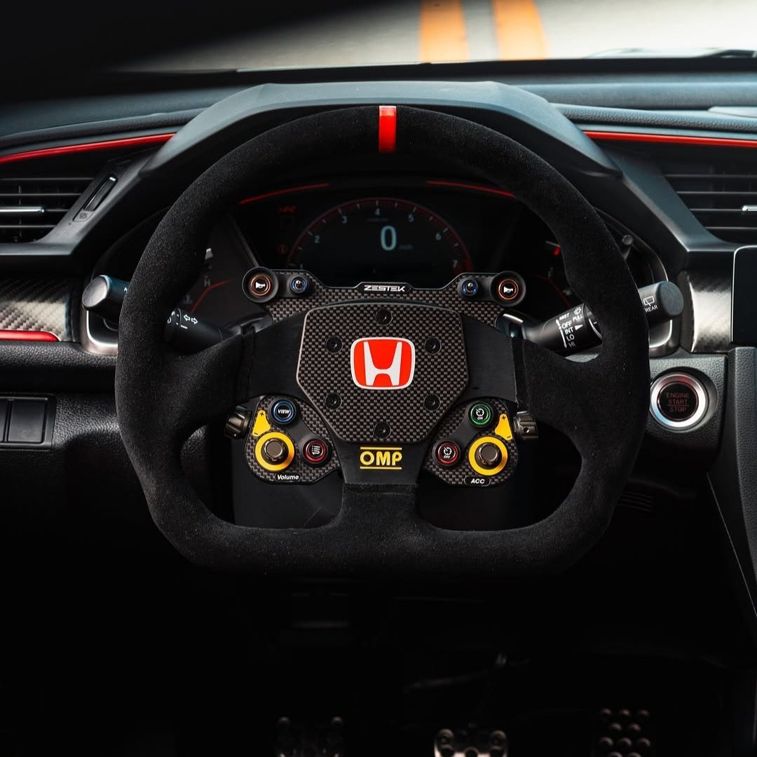 OMP Super Quadro 330mm Steering Wheel