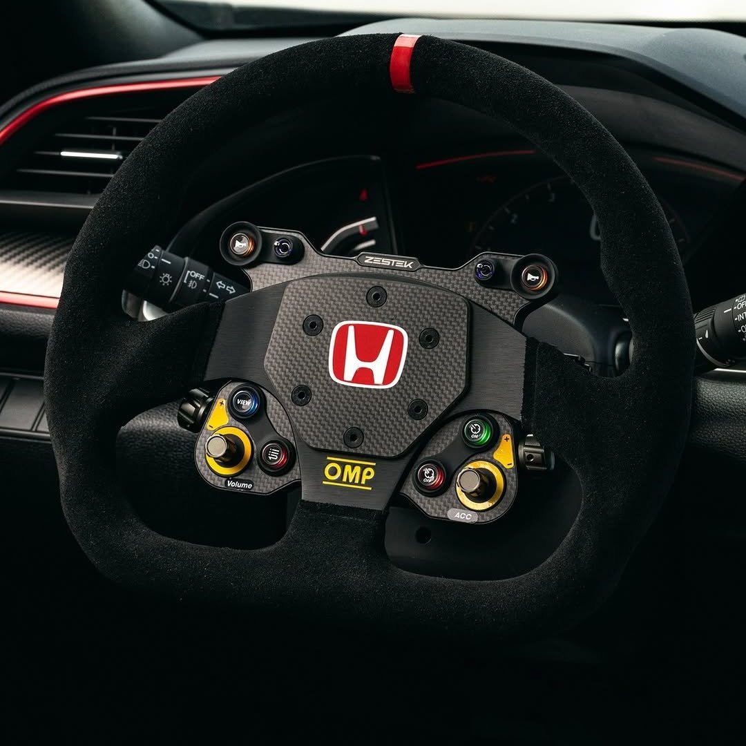 OMP Super Quadro 330mm Steering Wheel - Zestek Australia